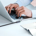 Mcdodo Zebra Series 65W Type-C To Type-C 90 Degree Data Cable 1.8m/5.9ft (CA-336) - Image 3